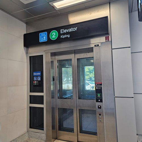 image of elevator towards Kipling