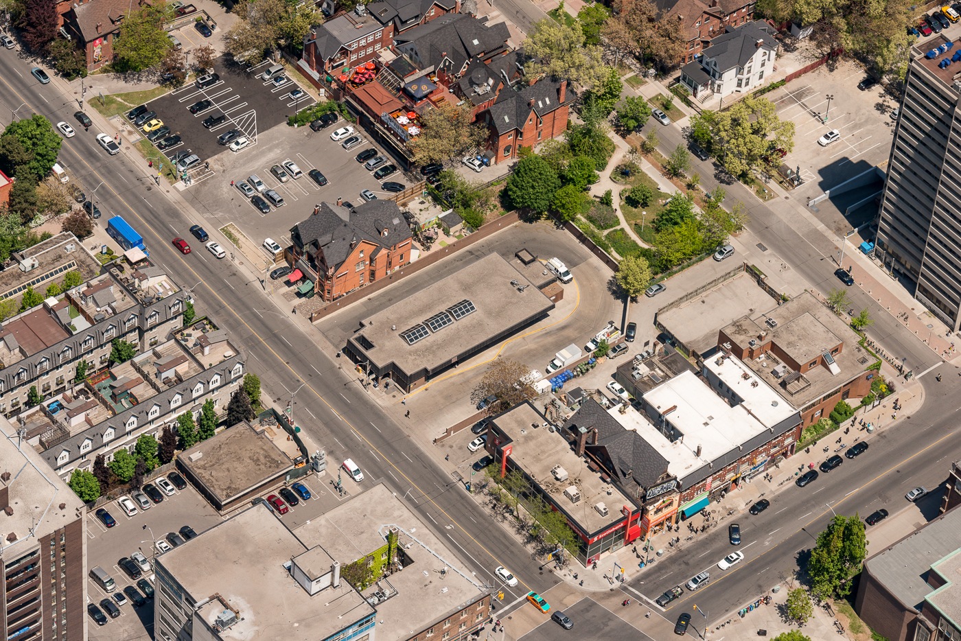 Aerial image of Spadina Station entrance.