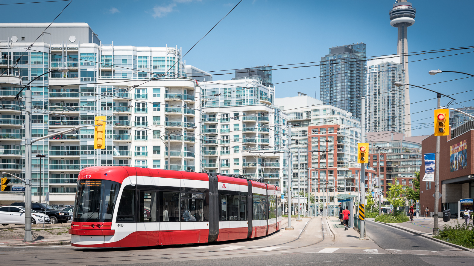 street car in Toronto downtown