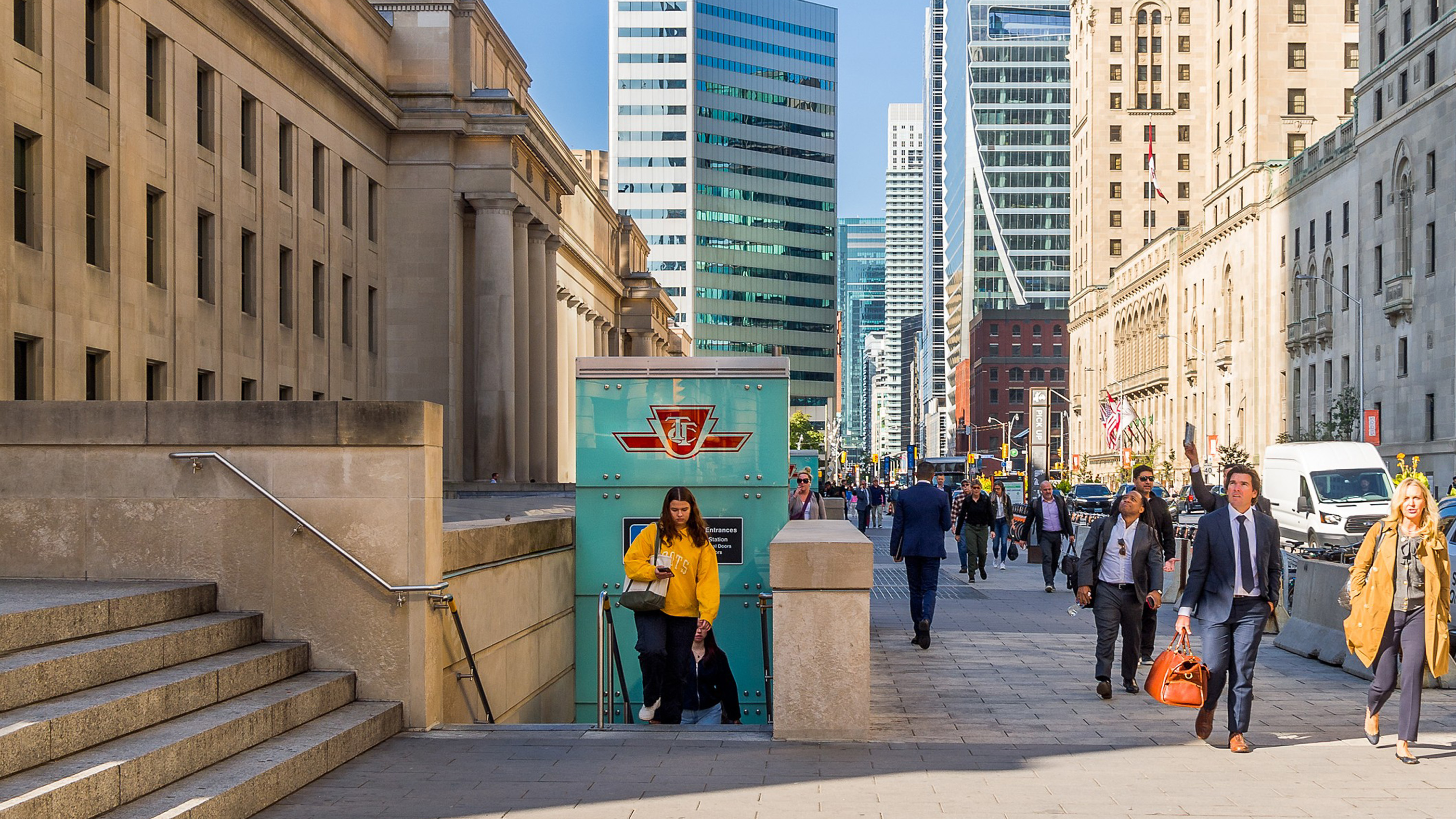 Front entrance to Union subway station