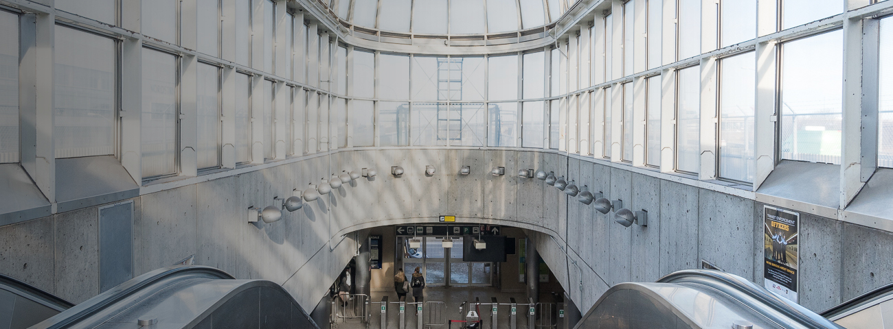 Escalator to the Yorkdale Station platform 