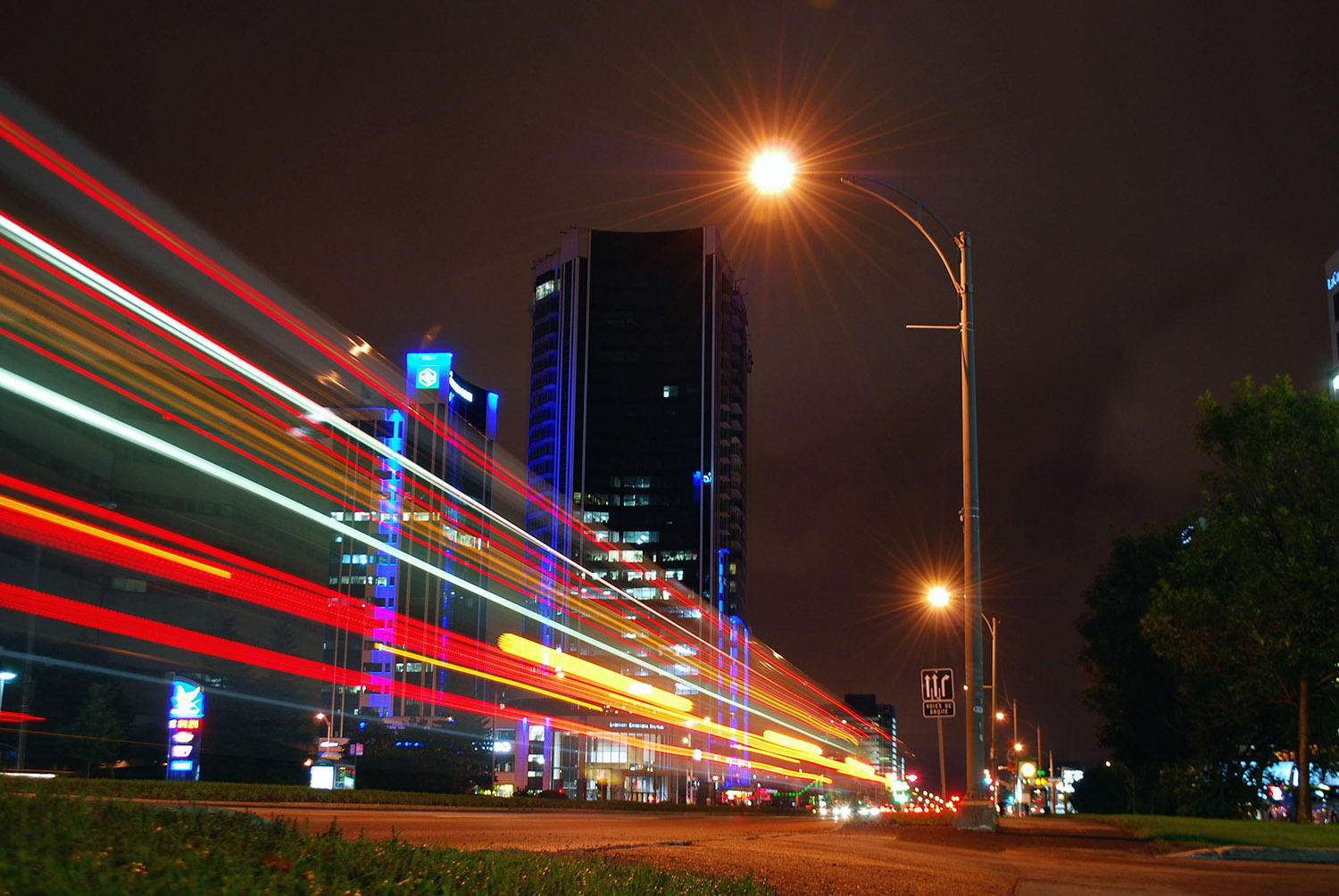 A transit bus passed us by along Boulevard Laurier, Quebec City. Photo courtesy Roy Tejares, IT Services
