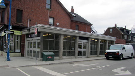 Dufferin second exit on Russett Avenue.